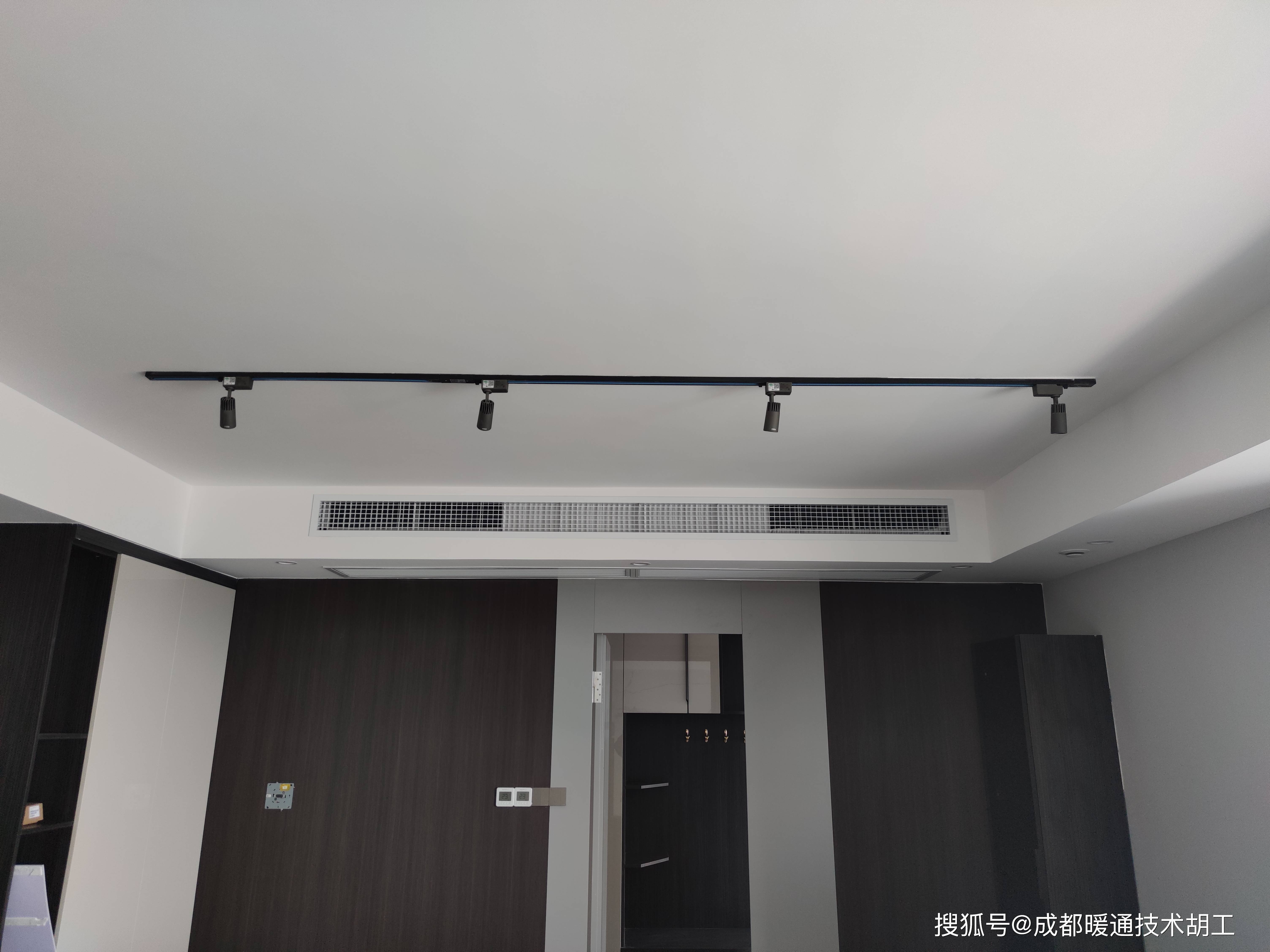 氟系统中央空调与水系统中央空调对比，哪种空调更适合自己呢？
